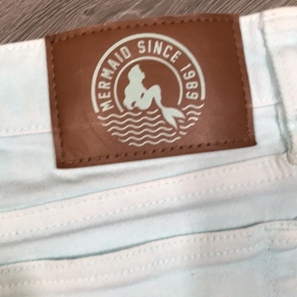 Disney Her Universe “Little Mermaid” 30th Anniversary Mint Green Denim Shorts - Picture 6 of 13